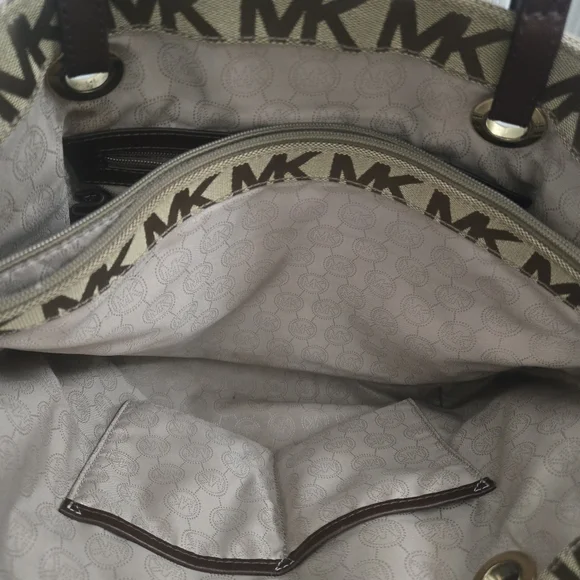 Michael Kors Brown Signature Jet Set Tote Shoulder Bag - Picture 5 of 6